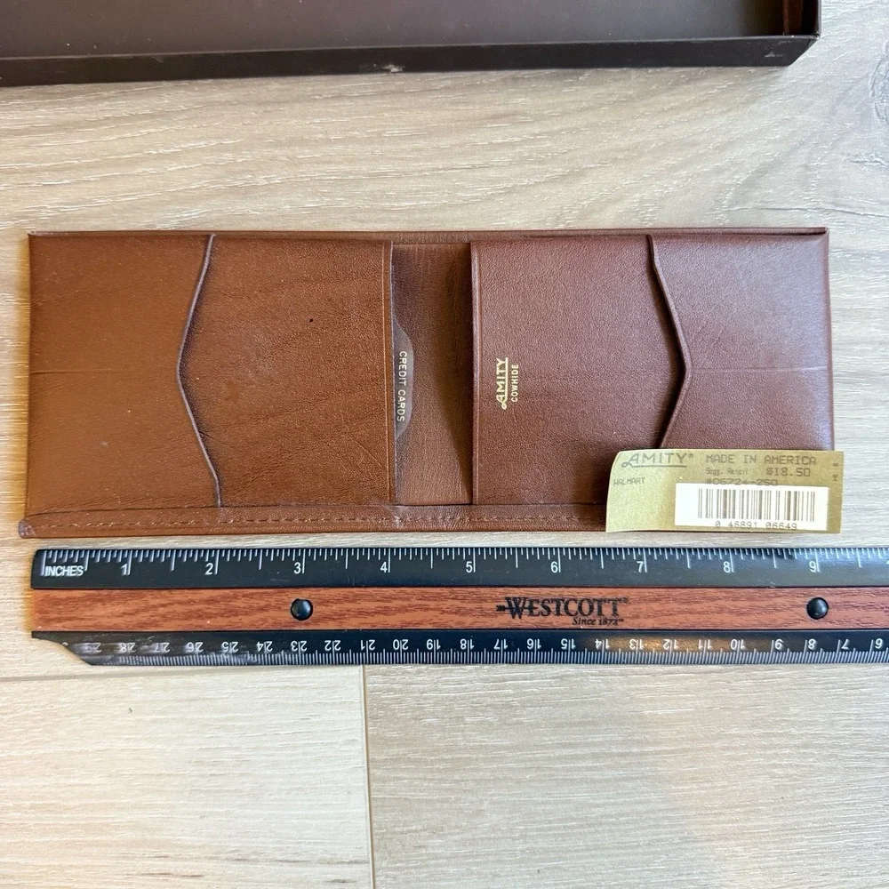 Amity Men's Vintage Leather Billfold Wallet with Box Brown
